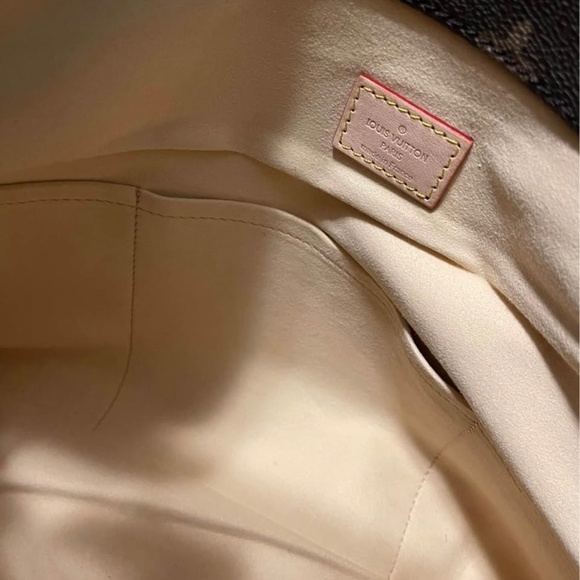 Louis Vuitton Artsy MM Leather Top via Handle Bag - Picture 5 of 8